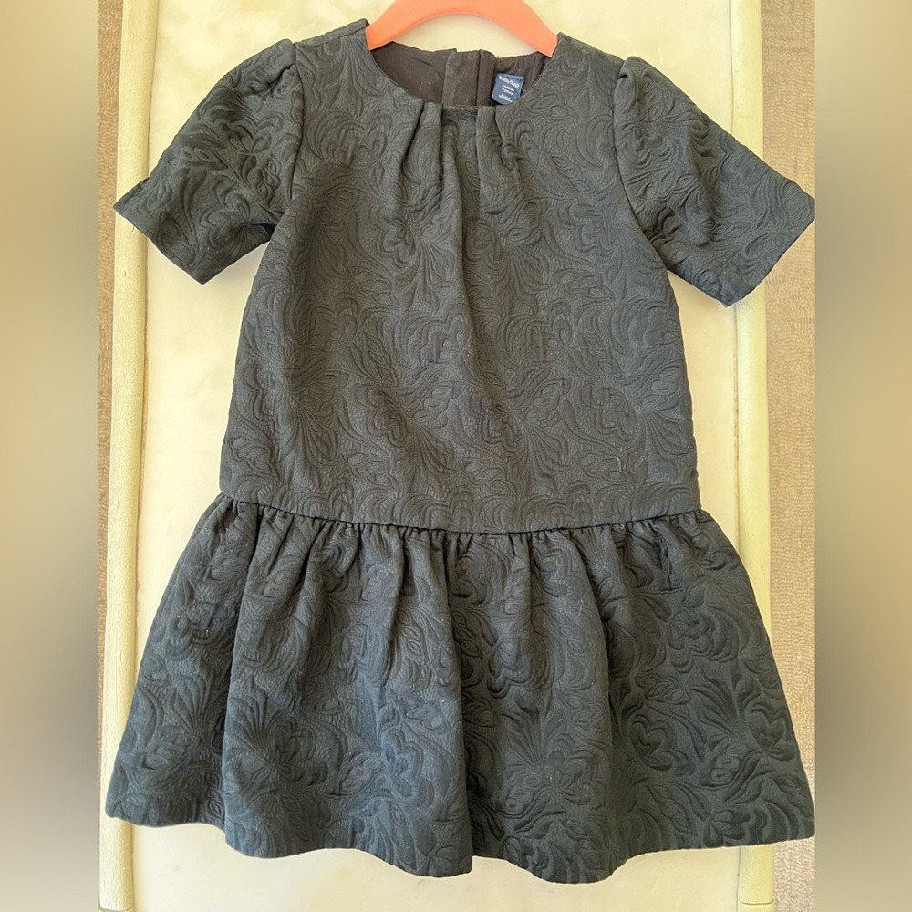 Gap Black Formal Dress Size 3T. Short Sleeve drop waist.